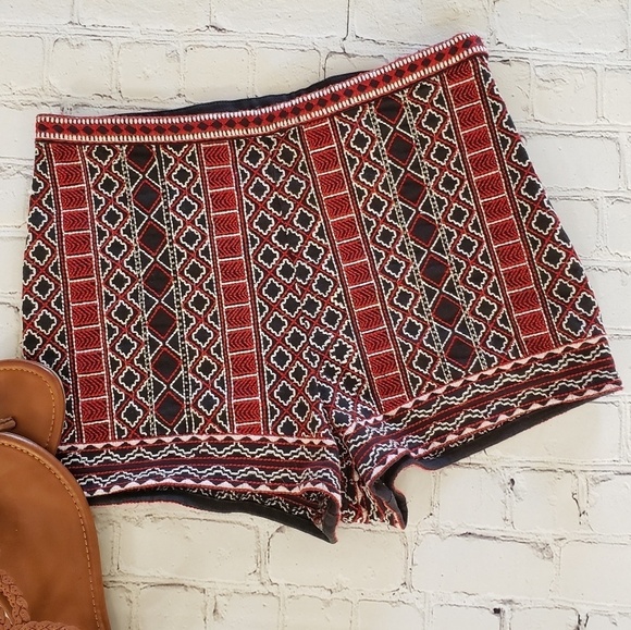 Boho Beaded & Embroidered Side Zip Shorts S - Picture 4 of 9